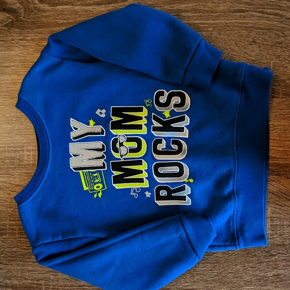 Garanimals Other - Mom Rocks Sweatshirt